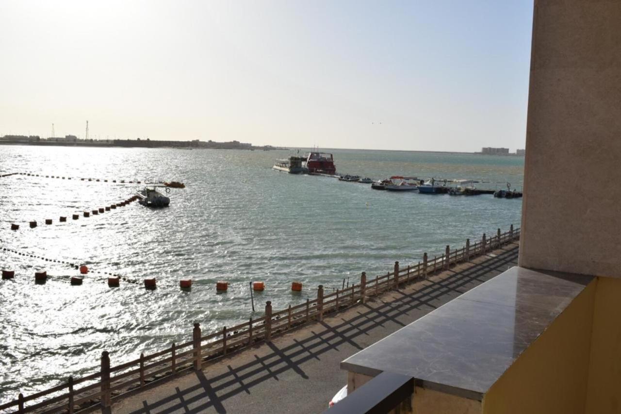Hotel & Resort Golden Marina Янбу Экстерьер фото