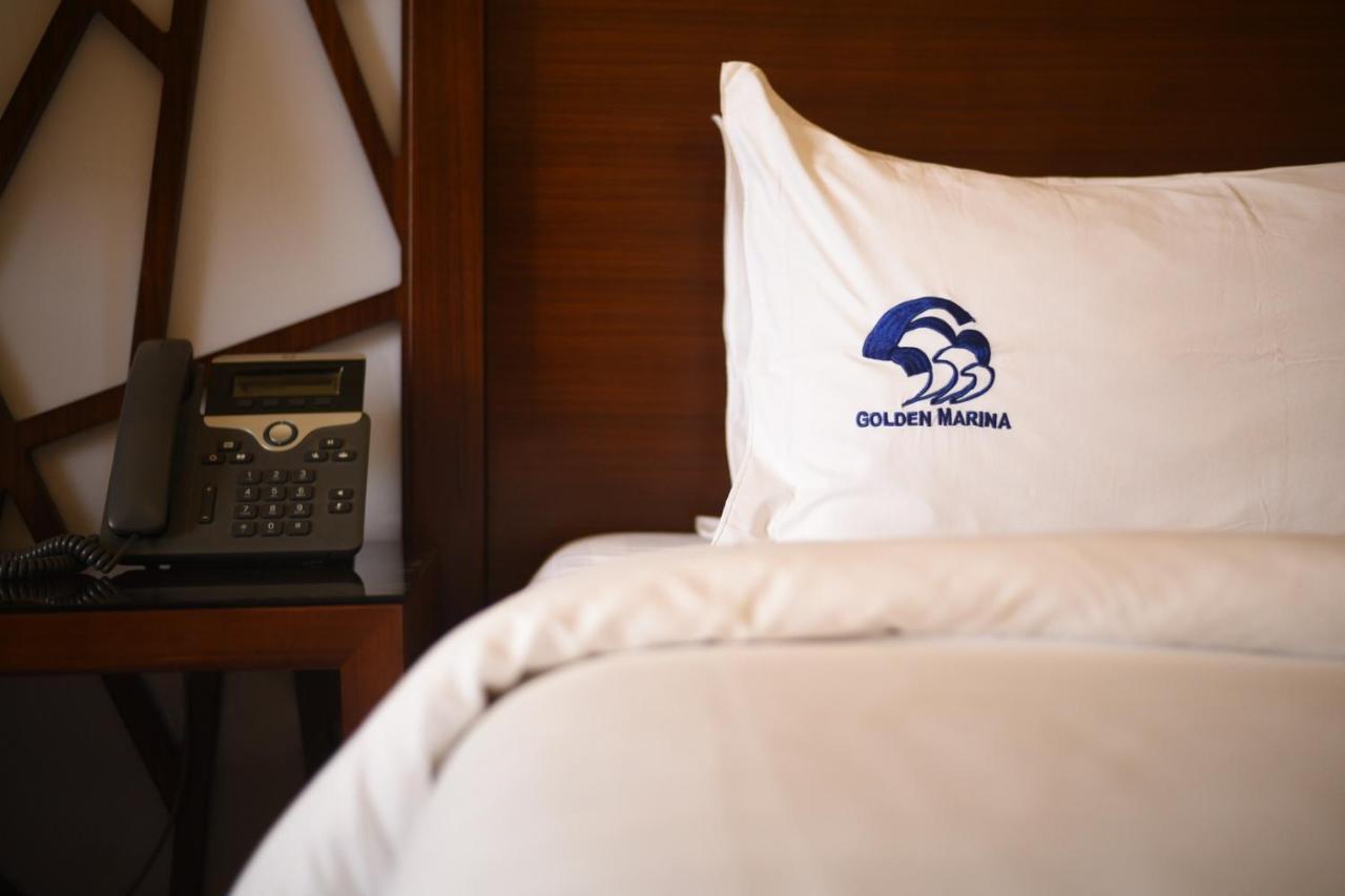 Hotel & Resort Golden Marina Янбу Экстерьер фото