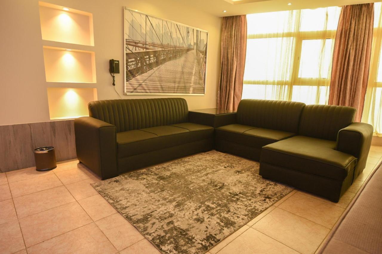 Hotel & Resort Golden Marina Янбу Экстерьер фото