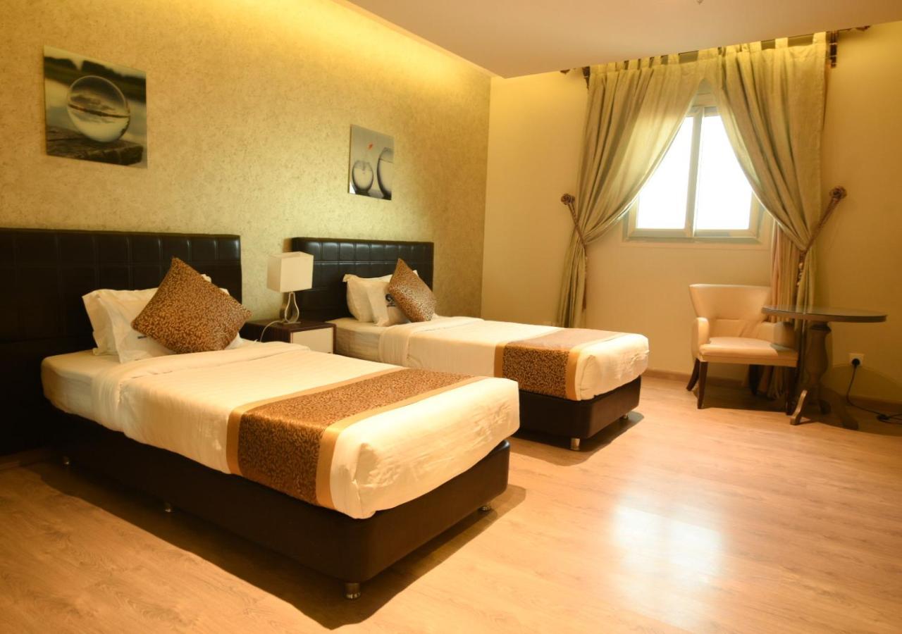 Hotel & Resort Golden Marina Янбу Экстерьер фото