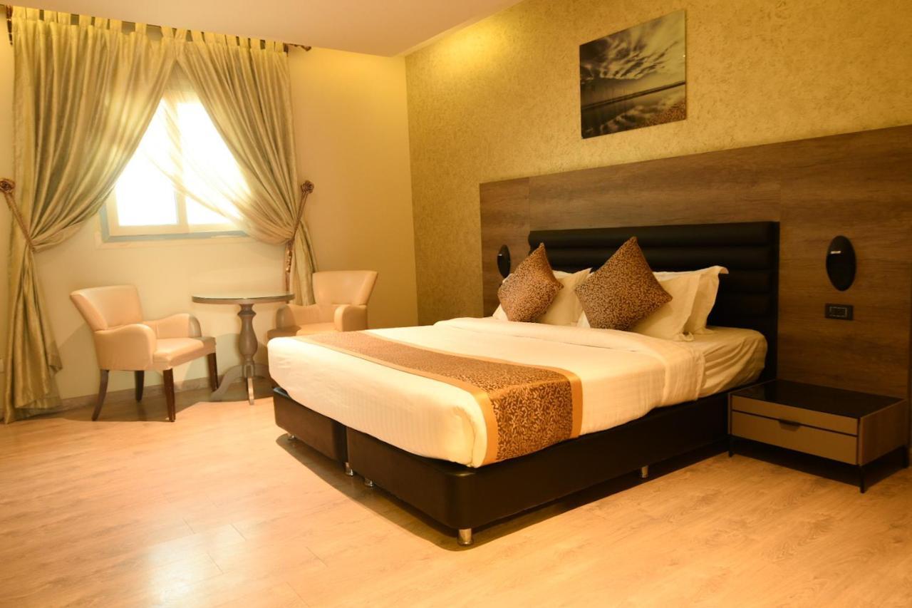 Hotel & Resort Golden Marina Янбу Экстерьер фото