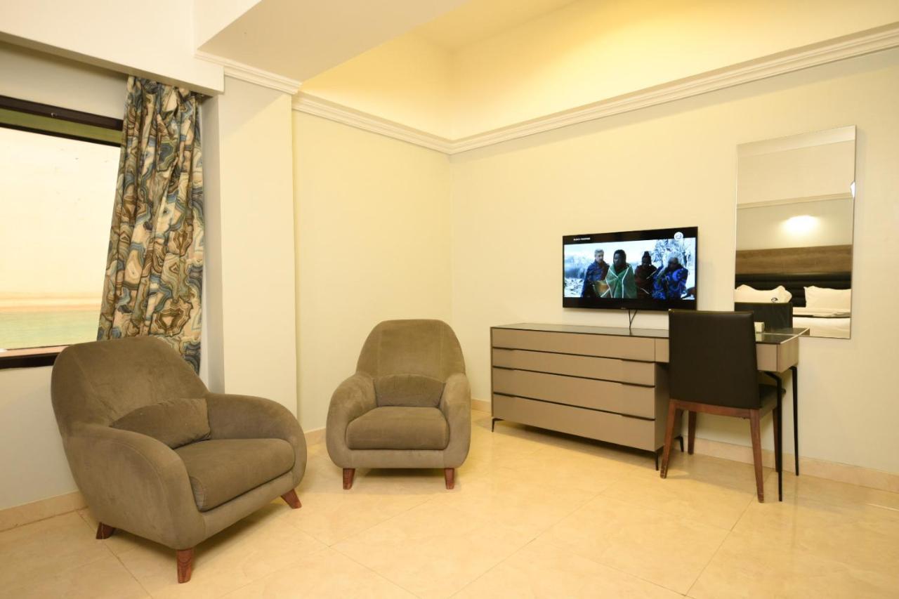 Hotel & Resort Golden Marina Янбу Экстерьер фото