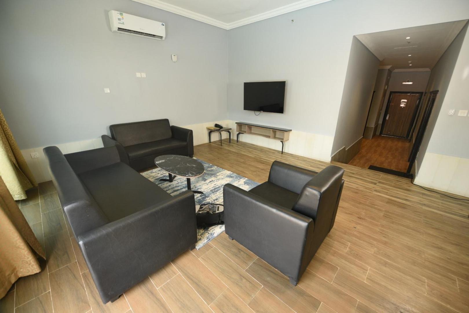 Hotel & Resort Golden Marina Янбу Экстерьер фото