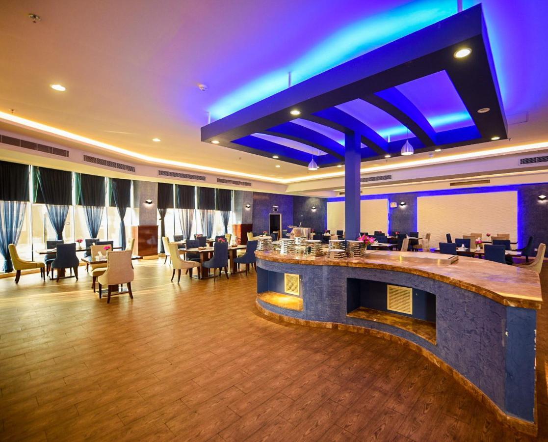 Hotel & Resort Golden Marina Янбу Экстерьер фото