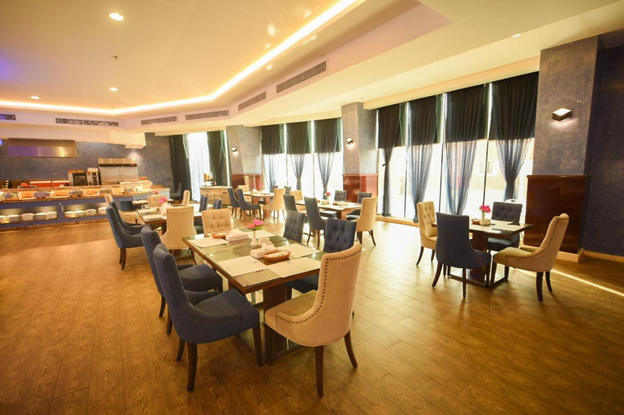 Hotel & Resort Golden Marina Янбу Экстерьер фото