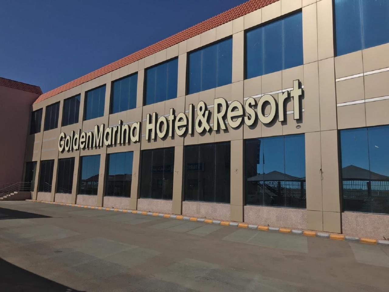 Hotel & Resort Golden Marina Янбу Экстерьер фото